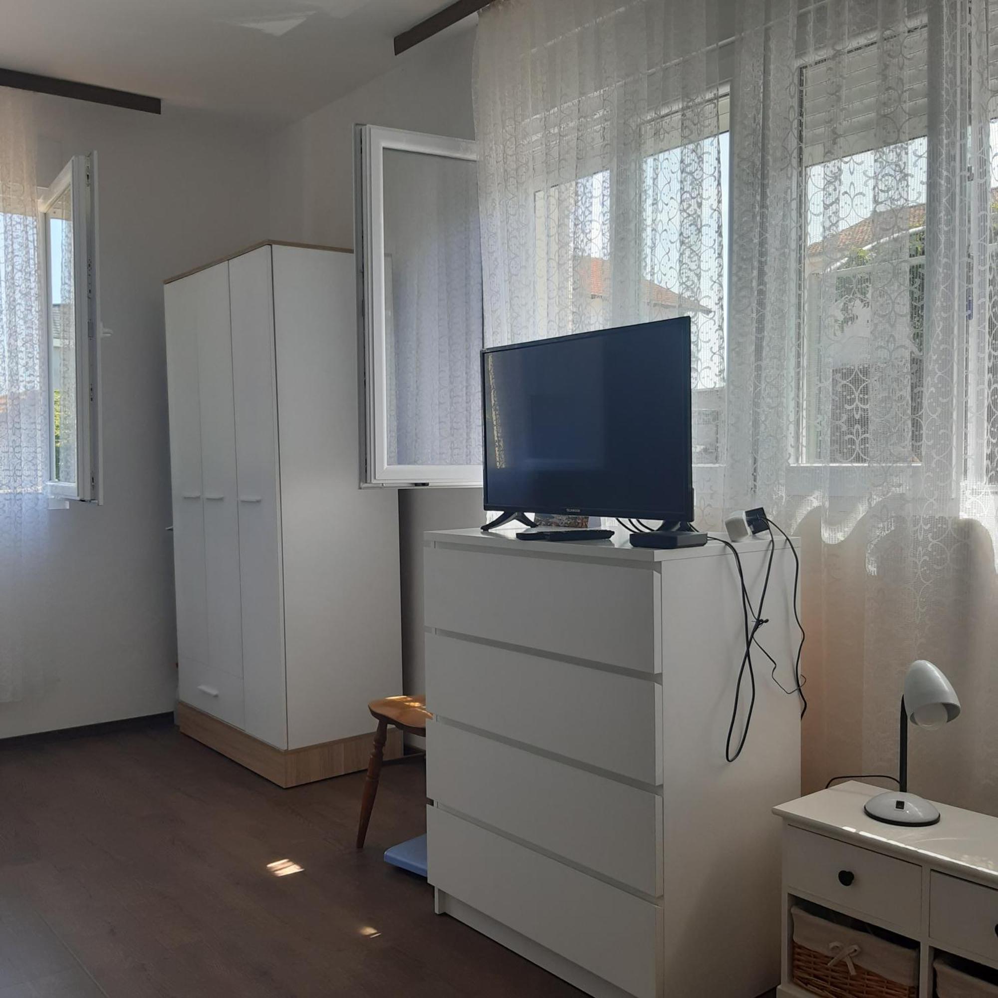 Sunny Appartement Sukošan Buitenkant foto